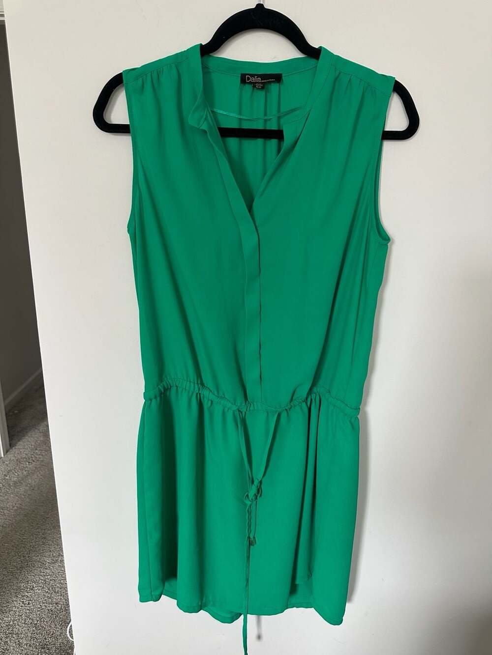 Dalia Green Sleeveless V-Neck Drawstring Waist Blouson Mini Dress Size M